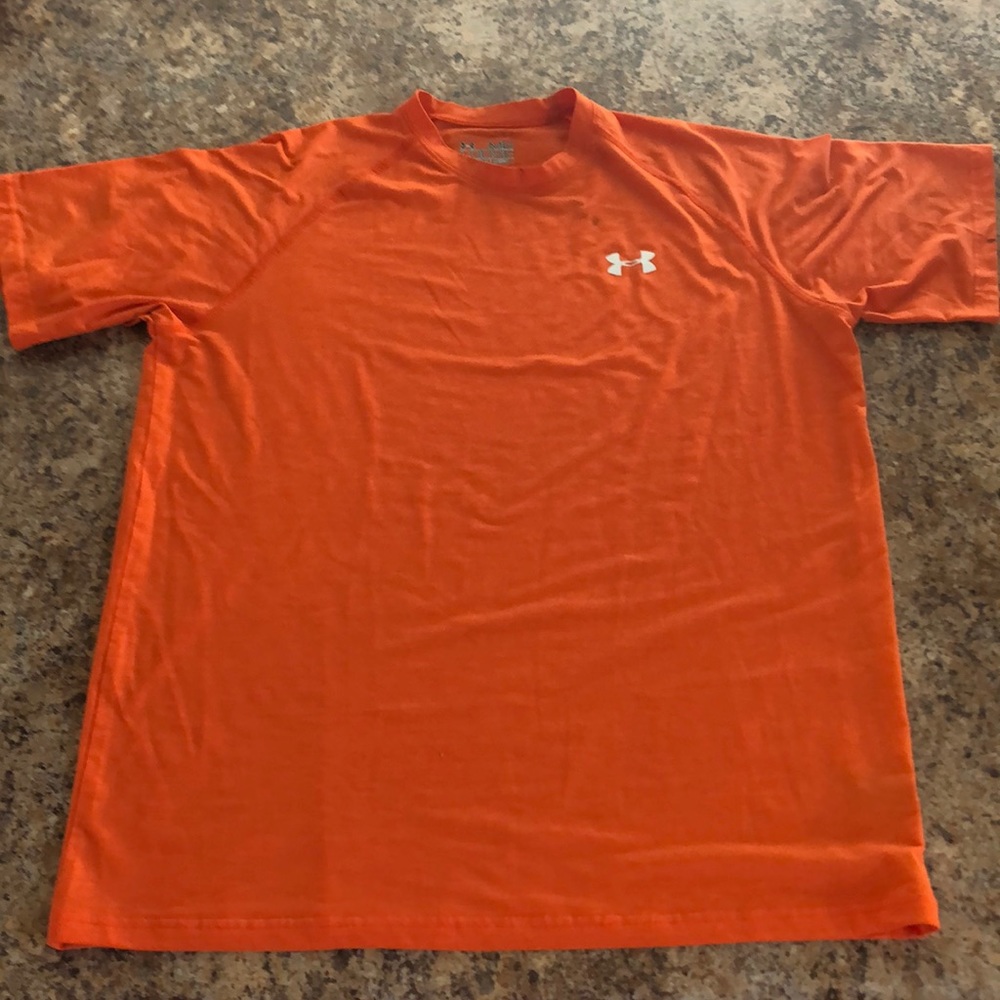Under Armor athletic tee